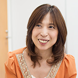 柳田亮子